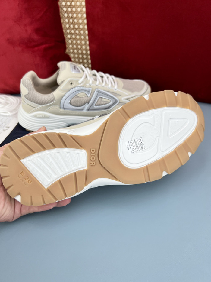 D10R B30 SNEAKER