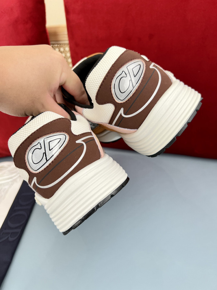 D10R B30 SNEAKER