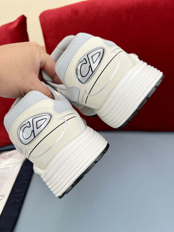 D10R B30 SNEAKER