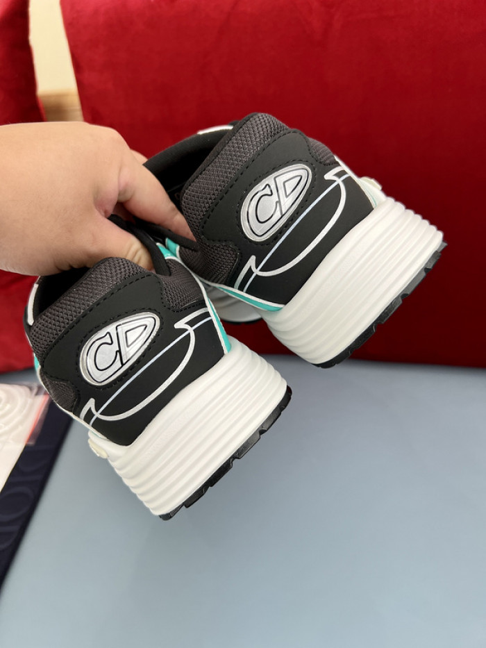 D10R B30 SNEAKER