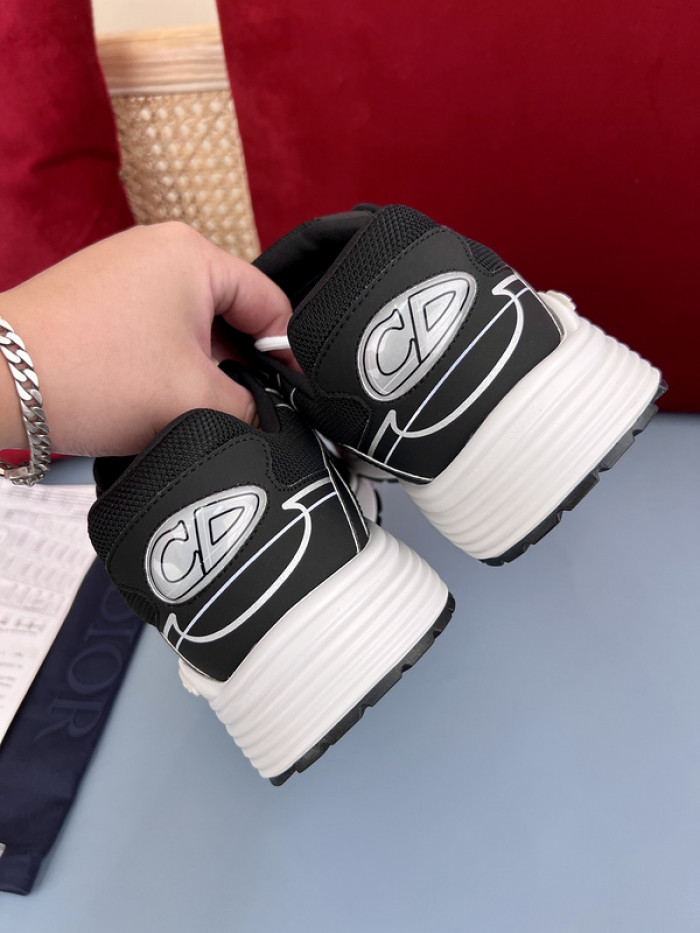 D10R B30 SNEAKER
