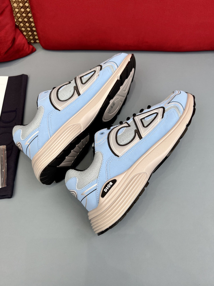 D10R B30 SNEAKER