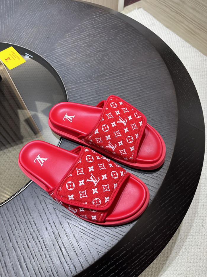 Lou1su1tt slides