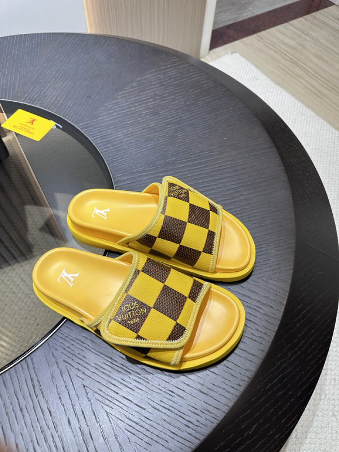 Lou1su1tt slides
