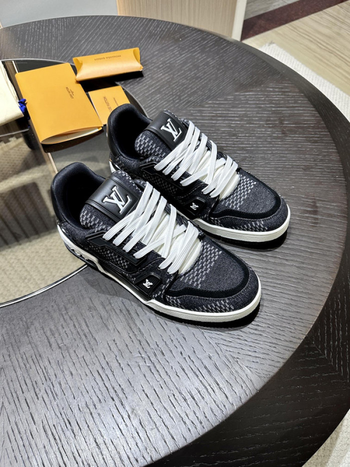 Lou1su1tt Skate Sneaker