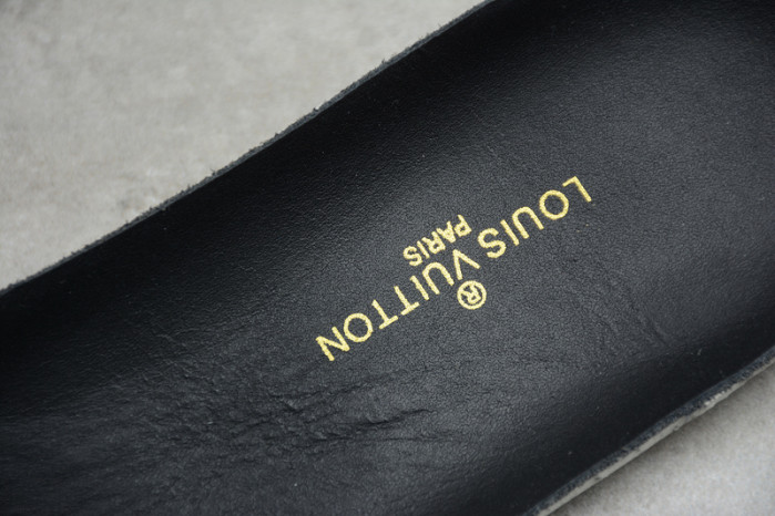 lou1su1tt STELLAR SNEAKER