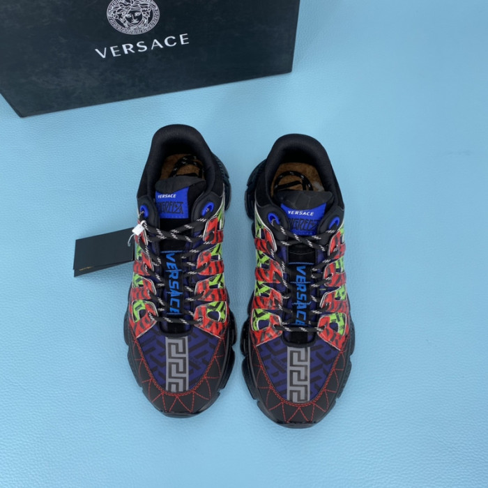 VERS SNEAKERS