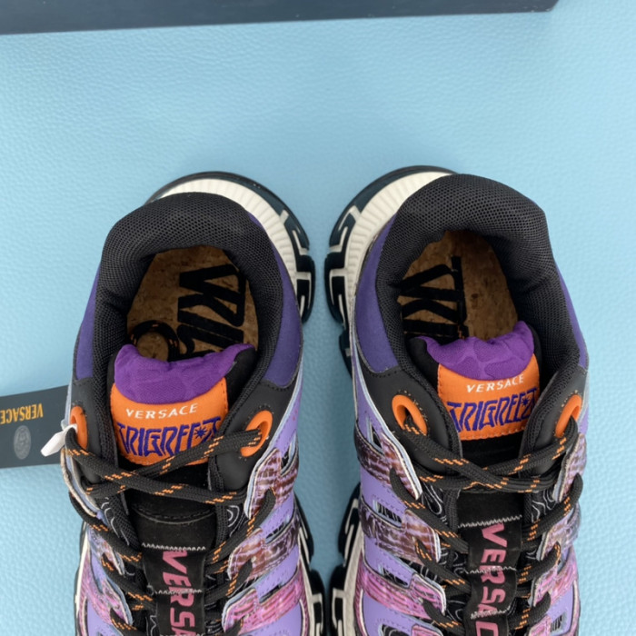 VERS SNEAKERS