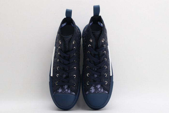 D10R B23 Oblique High Top Sneaker