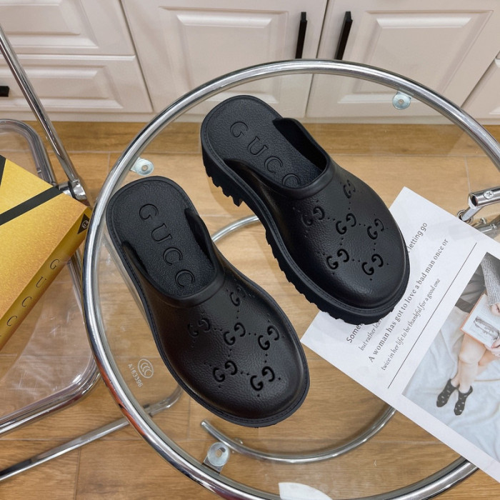 Gu66 SLIPPERS