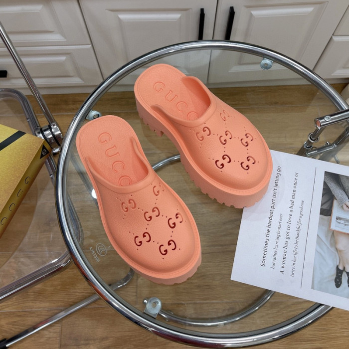 Gu66 SLIPPERS
