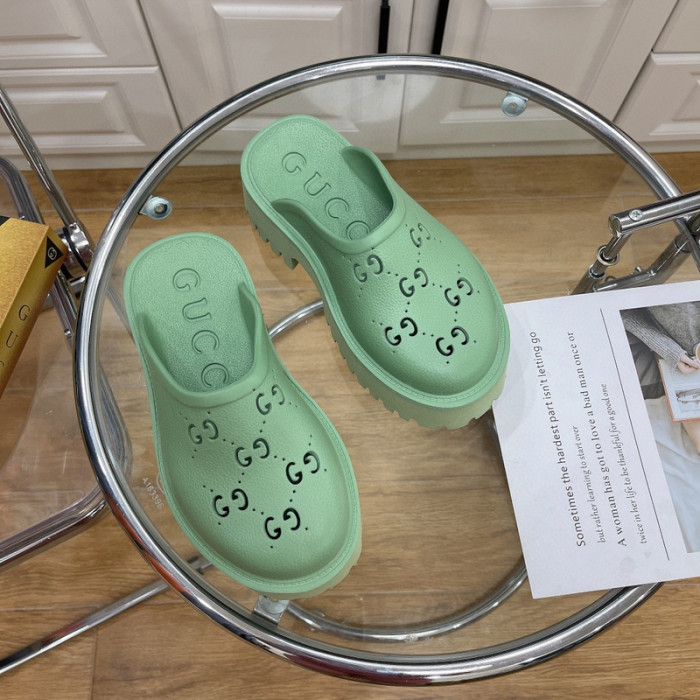 Gu66 SLIPPERS