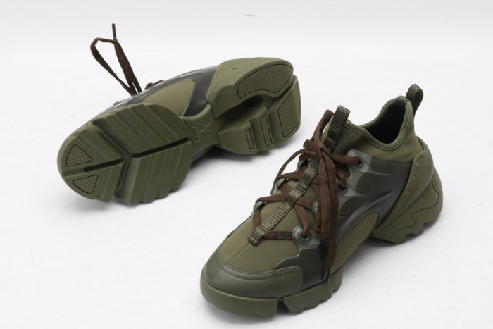 D10R SNEAKER