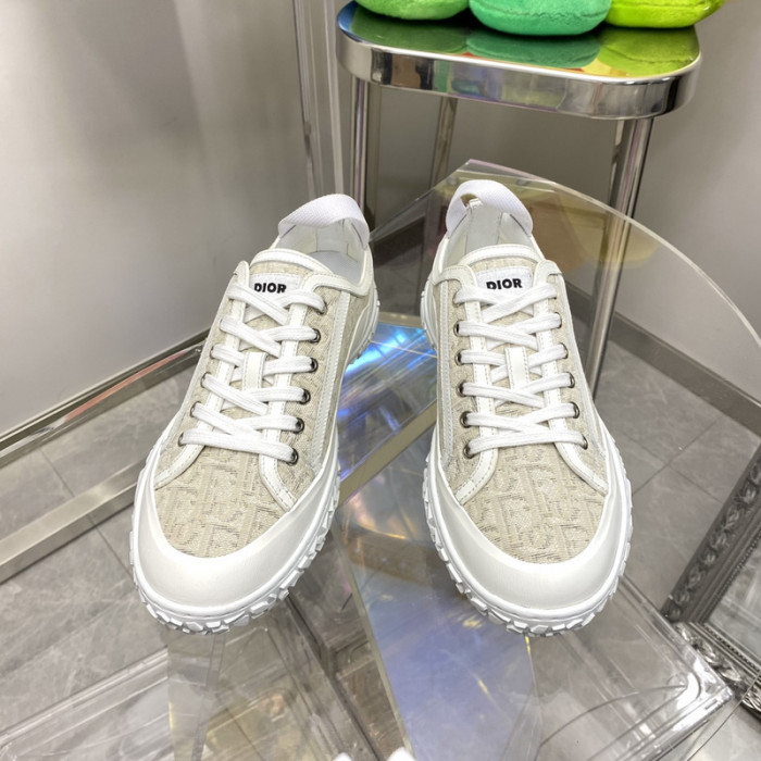 D10R SNEAKER
