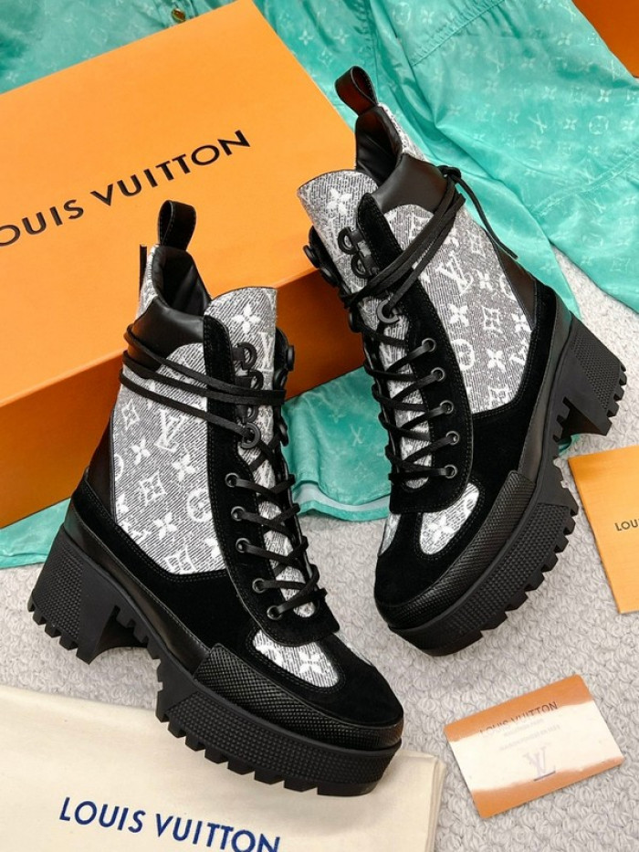 lou1su1tt Boots
