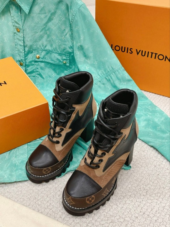 lou1su1tt Boots