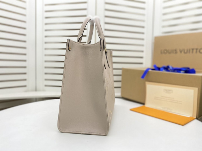 Lou1su1tt BAG