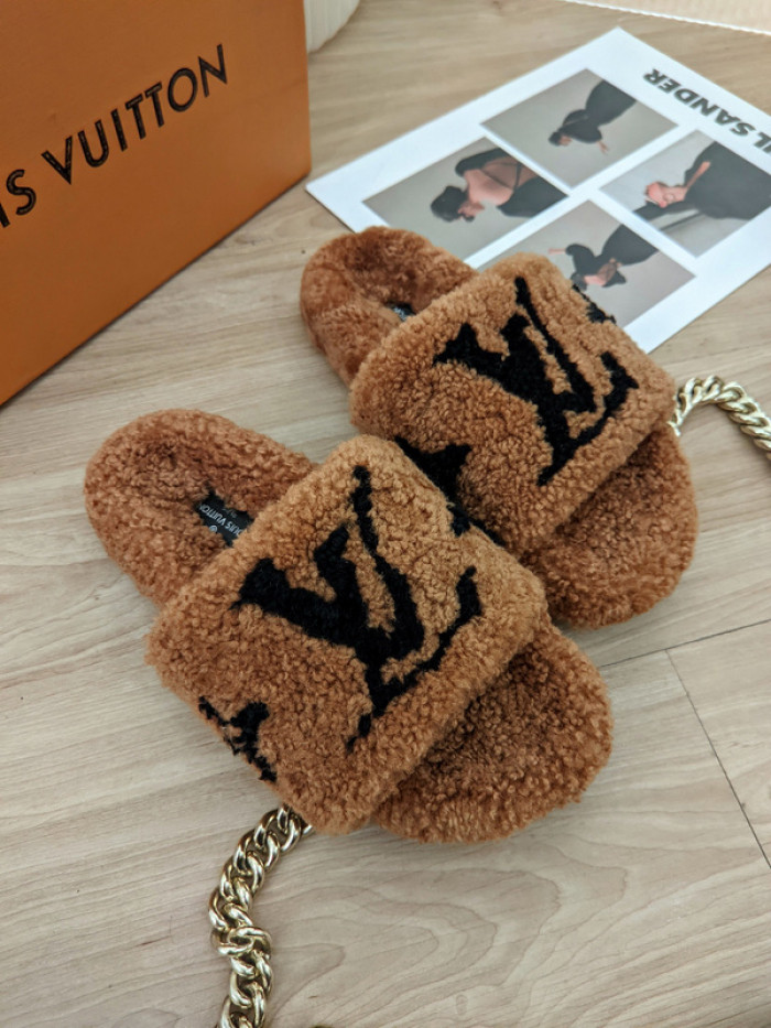 Lou1su1tt slides
