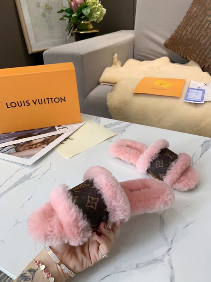 Lou1su1tt slides