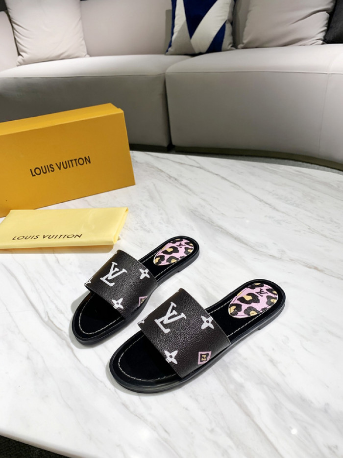 Lou1su1tt slides