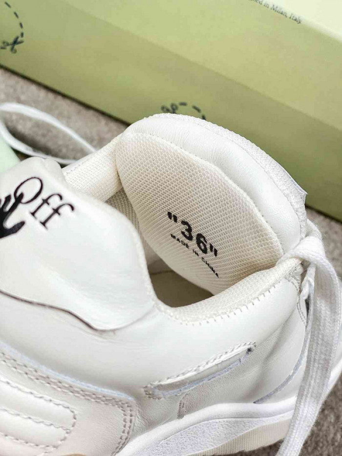 OFW SNEAKER