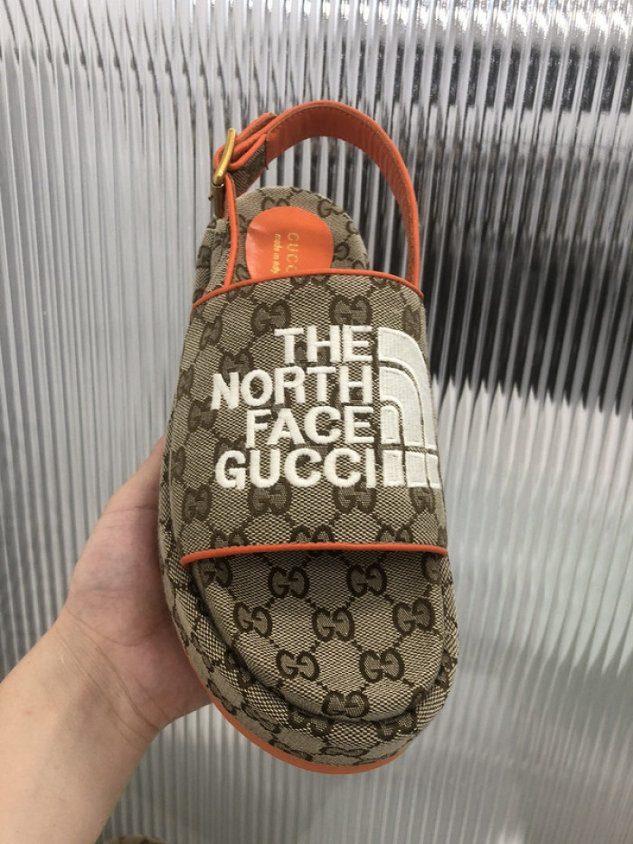 Gu66 SLIPPERS