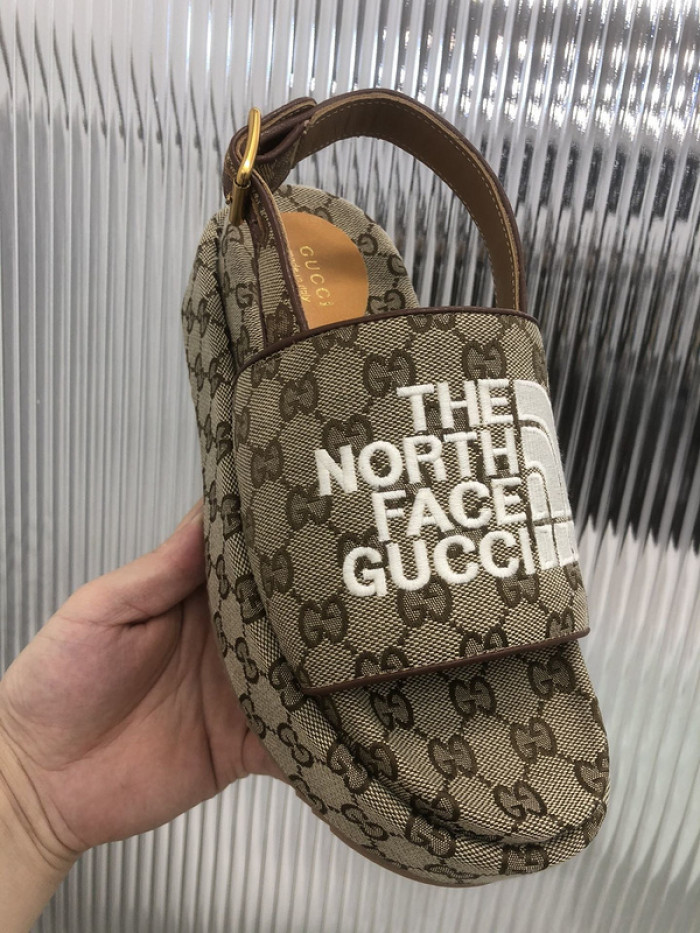 Gu66 SLIPPERS