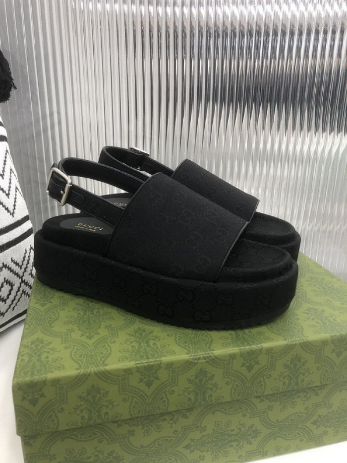Gu66 SLIPPERS