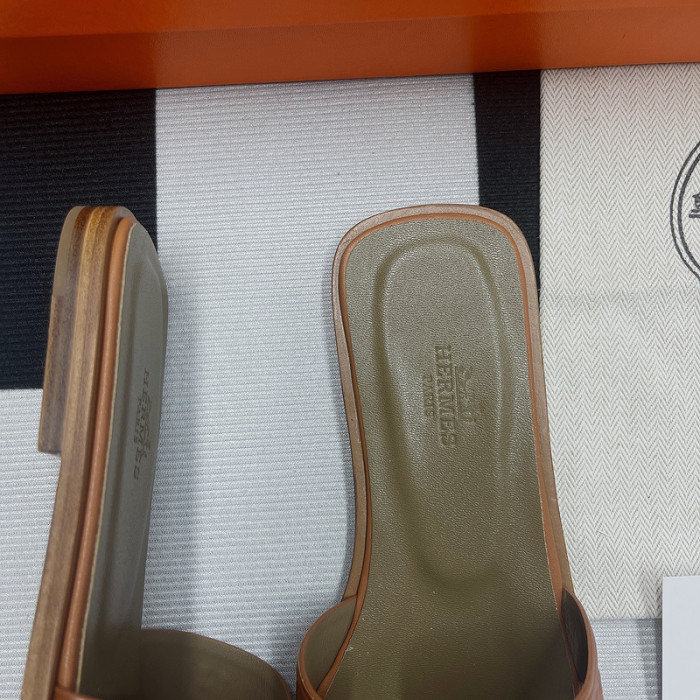 Hemr3 Slippers