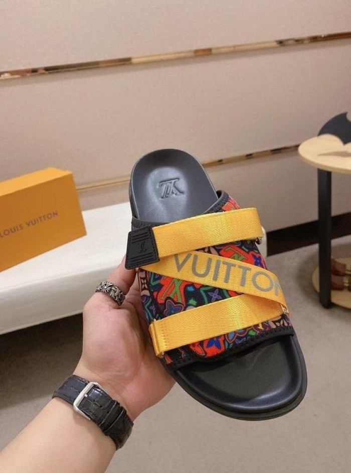 Lou1su1tt slides