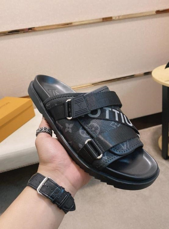 Lou1su1tt slides