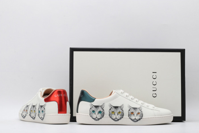 Gu66 Ace Embroidered Low-Top Sneaker