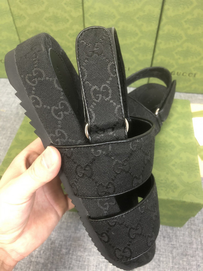 Gu66 SLIPPERS