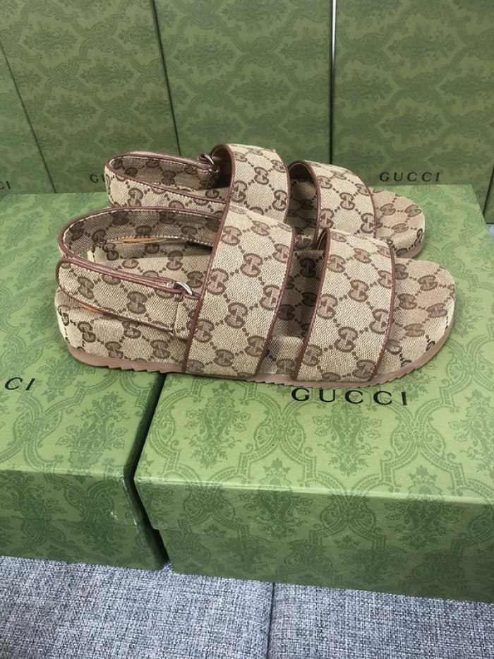 Gu66 SLIPPERS