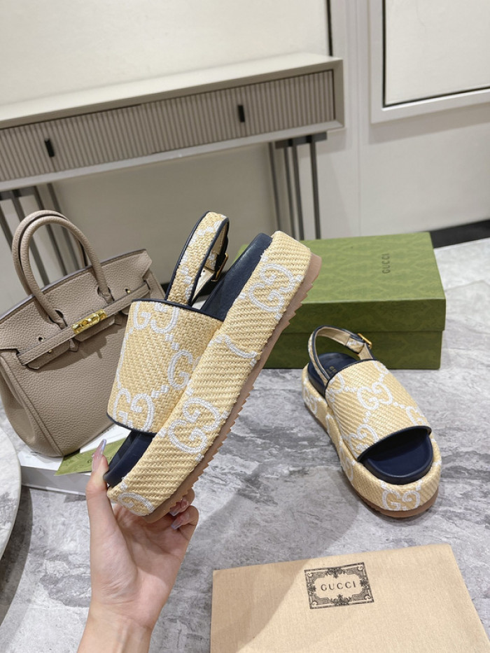 Gu66 SLIPPERS