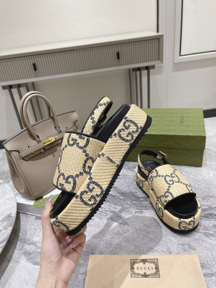 Gu66 SLIPPERS