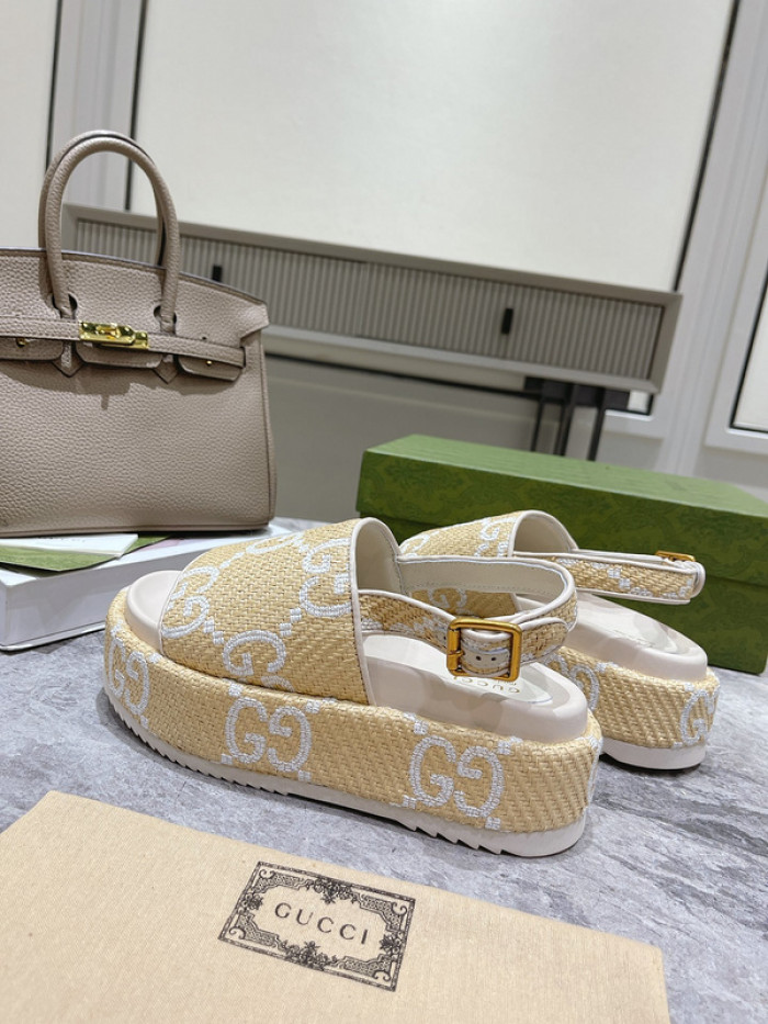 Gu66 SLIPPERS