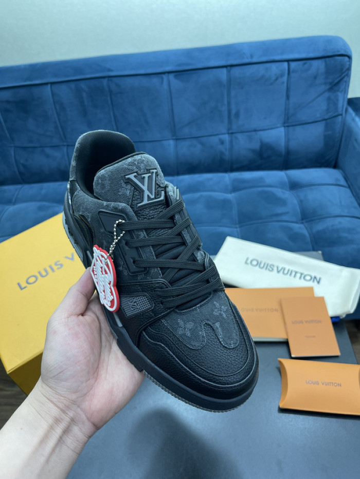 D00G7 Lou1su1tt SNEAKER LOW