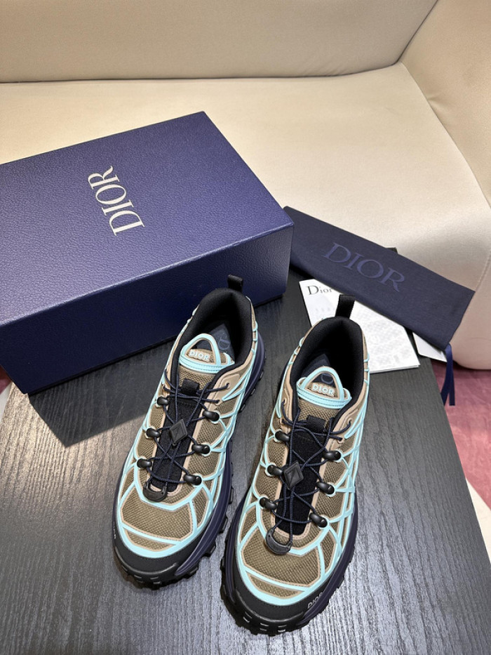 D10R B31 Runner Khaki Teal
