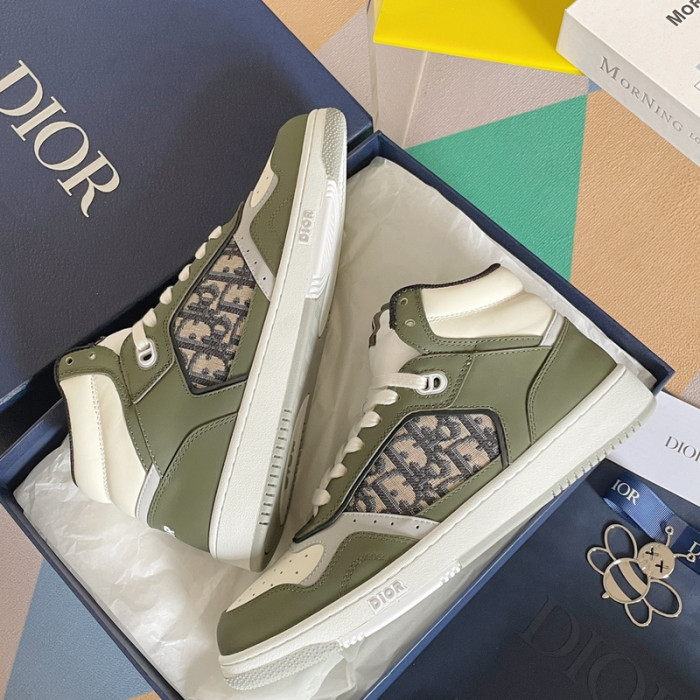D10R B27 Sneaker