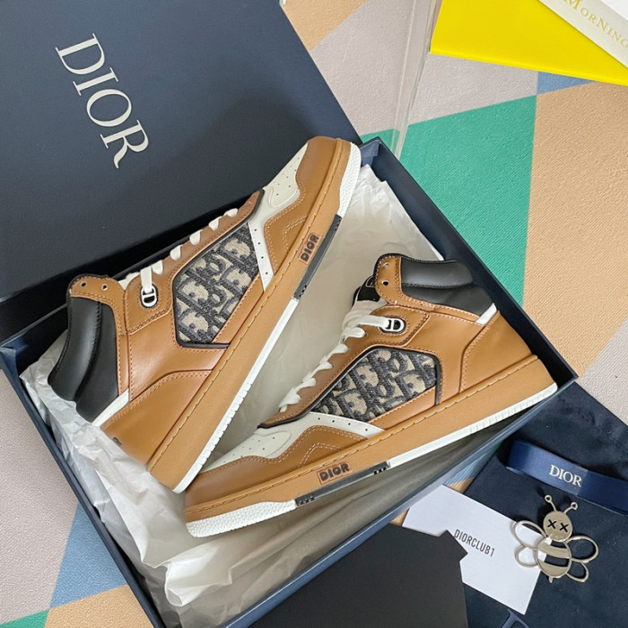D10R B27 Sneaker