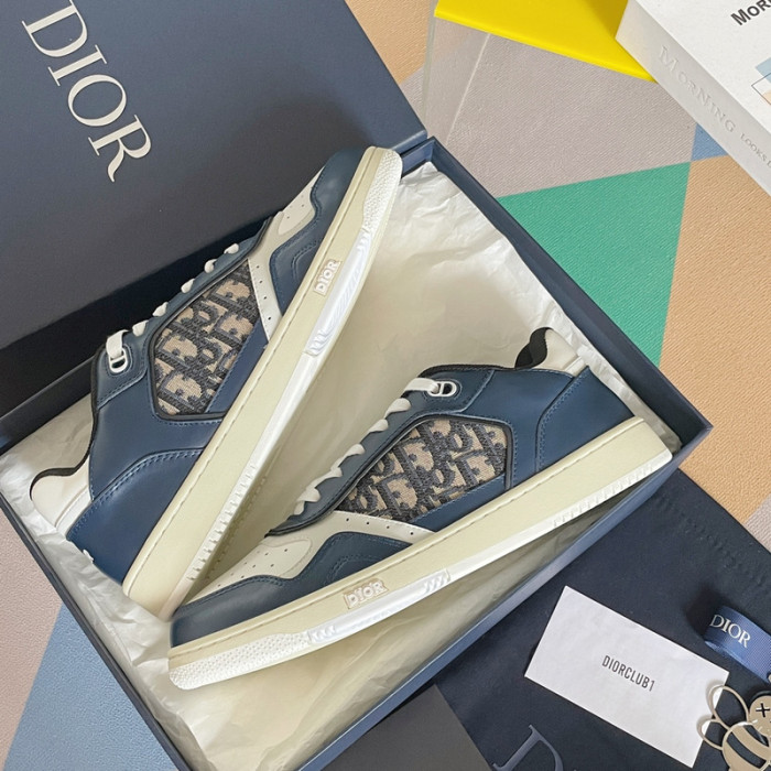 D10R B27 Sneaker