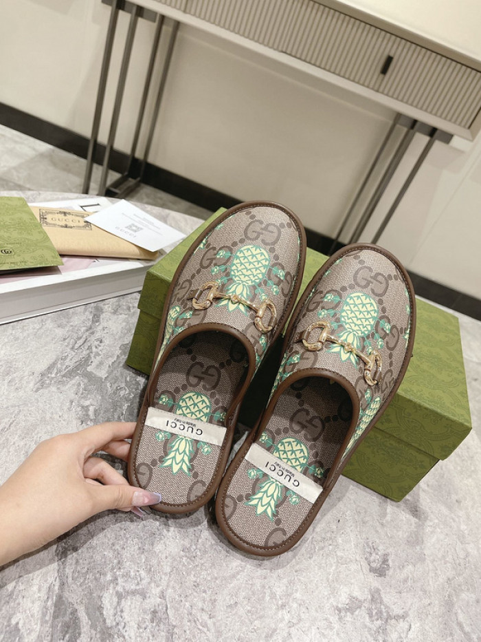 Gu66 SLIPPERS