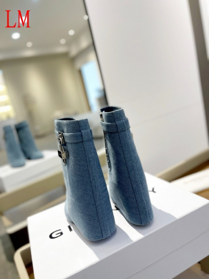 G1VENCHY BOOTS