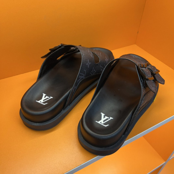 Lou1su1tt slides