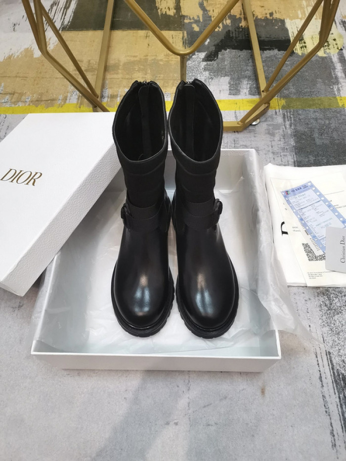 D10R Female boots