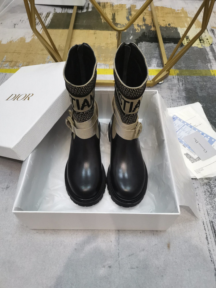 D10R Female boots