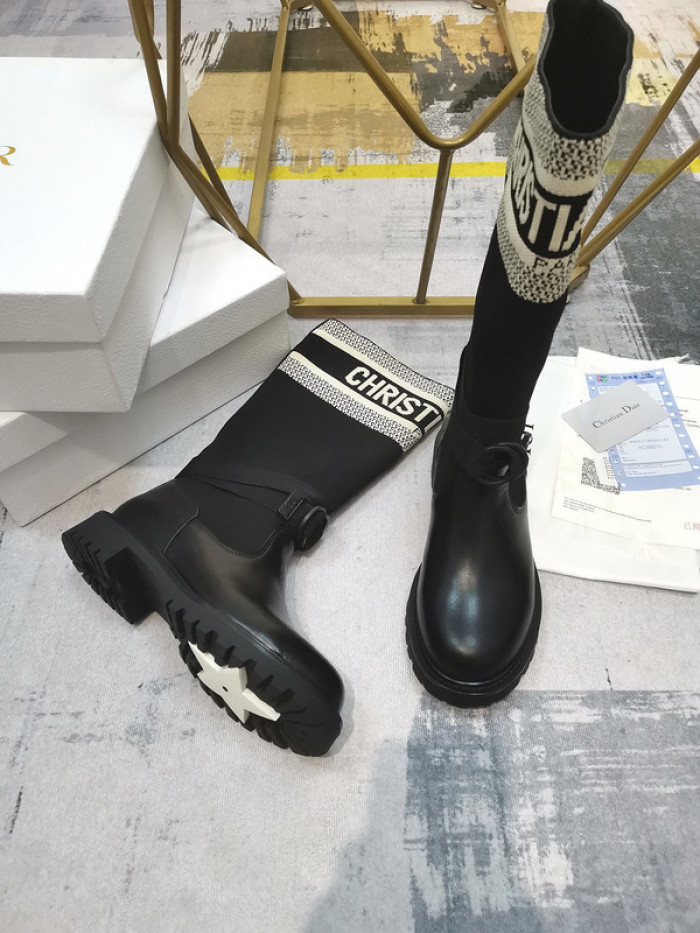 D10R Female boots