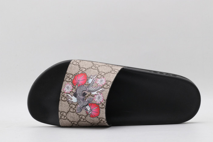 Gu66 SLIPPERS