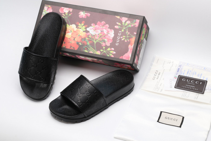 Gu66 SLIPPERS